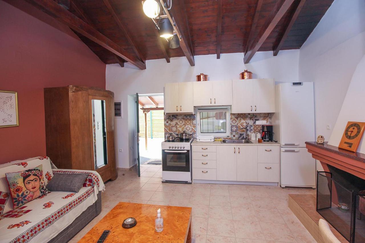 Traditional Guesthouse Asimakis Anifion Exterior photo