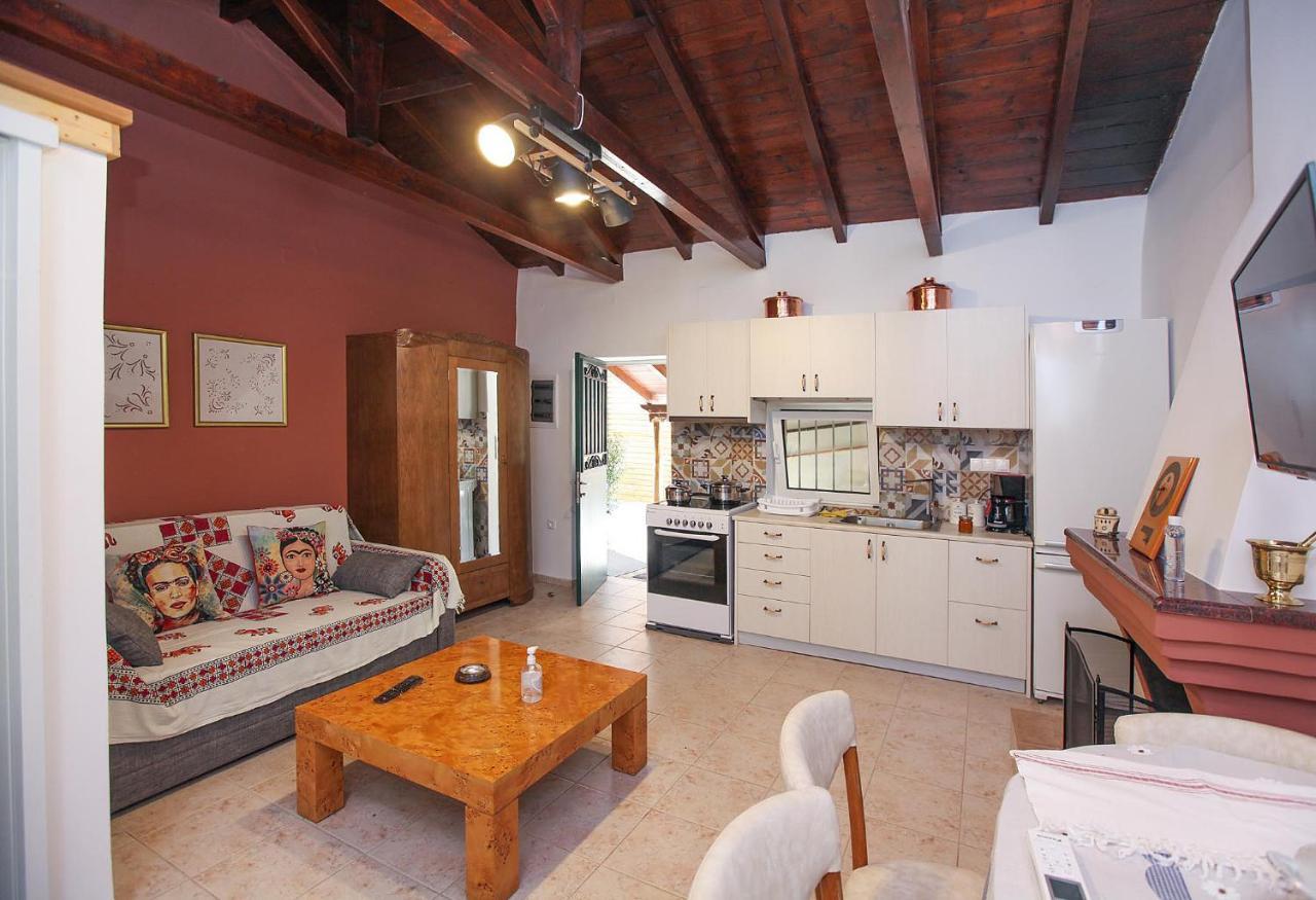Traditional Guesthouse Asimakis Anifion Exterior photo